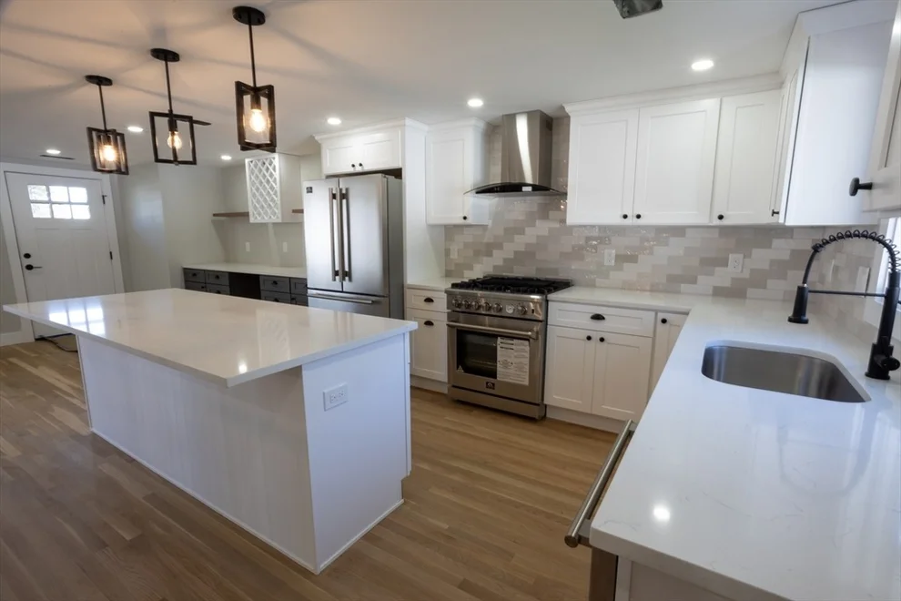Unit for sale at 151 Sylvan St, Danvers, MA 01923