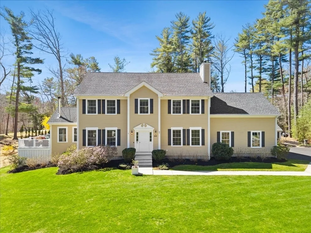 Unit for sale at 289 Congress Street, Duxbury, MA 02332