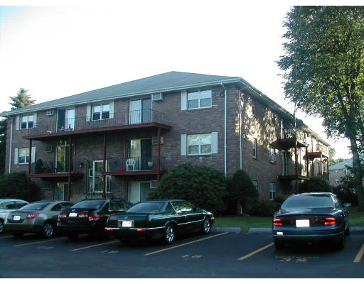 Unit for sale at 5 Kenmar Dr., Billerica, MA 01821