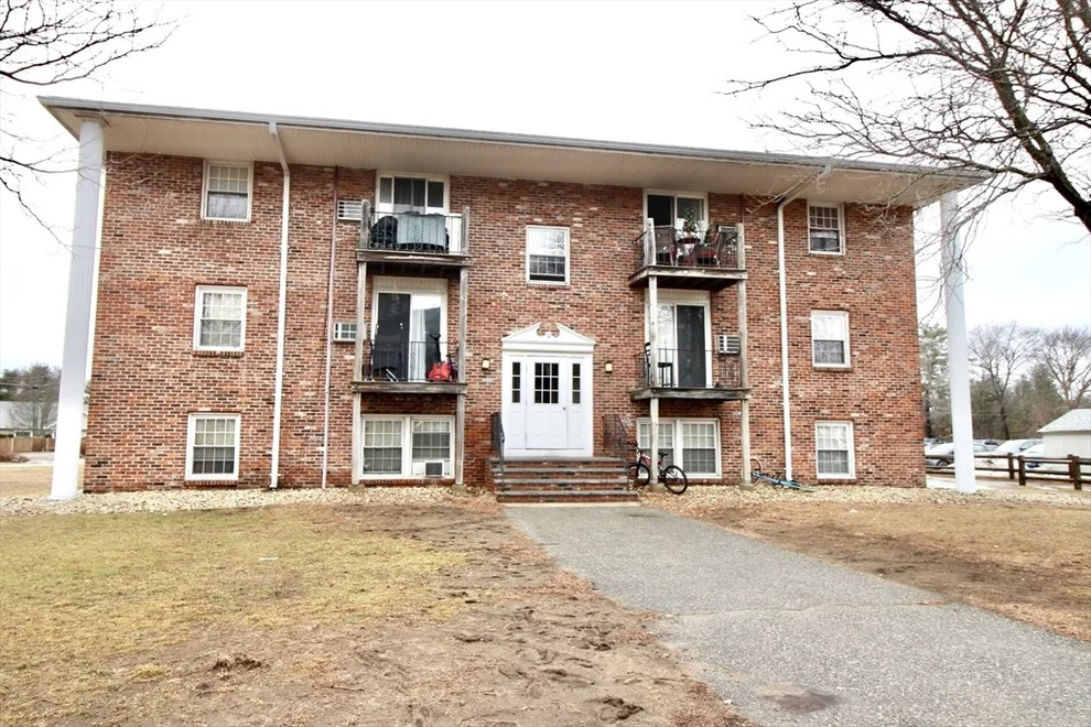 Unit for sale at 14 Woodman Way, Newburyport, MA 01950