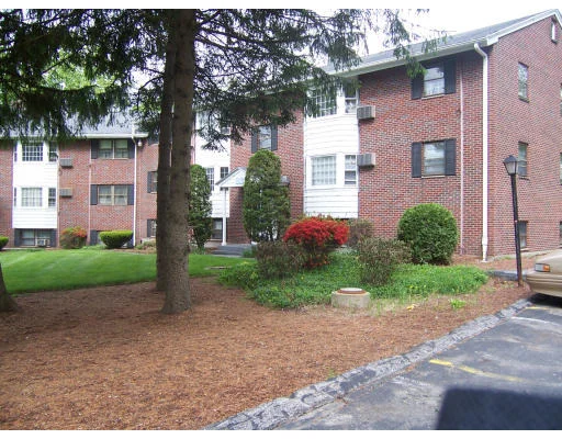 Unit for sale at 1 Town House Lane, Acton, MA 01720