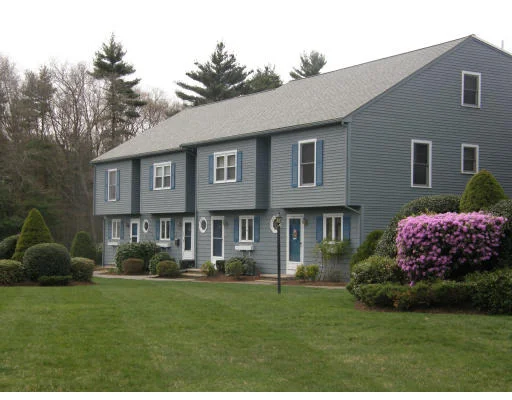Unit for sale at 307 Standpipe Dr, Rockland, MA 02370