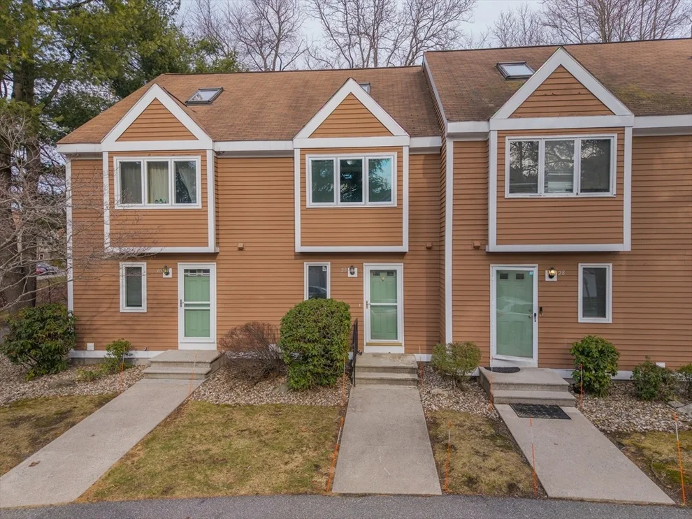 Unit for sale at 29 Steeplechase Ct, Haverhill, MA 01832