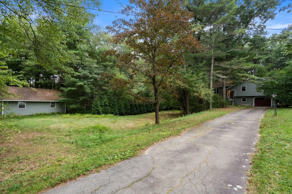 Unit for sale at 145 White Pond Rd, Hudson, MA 01749