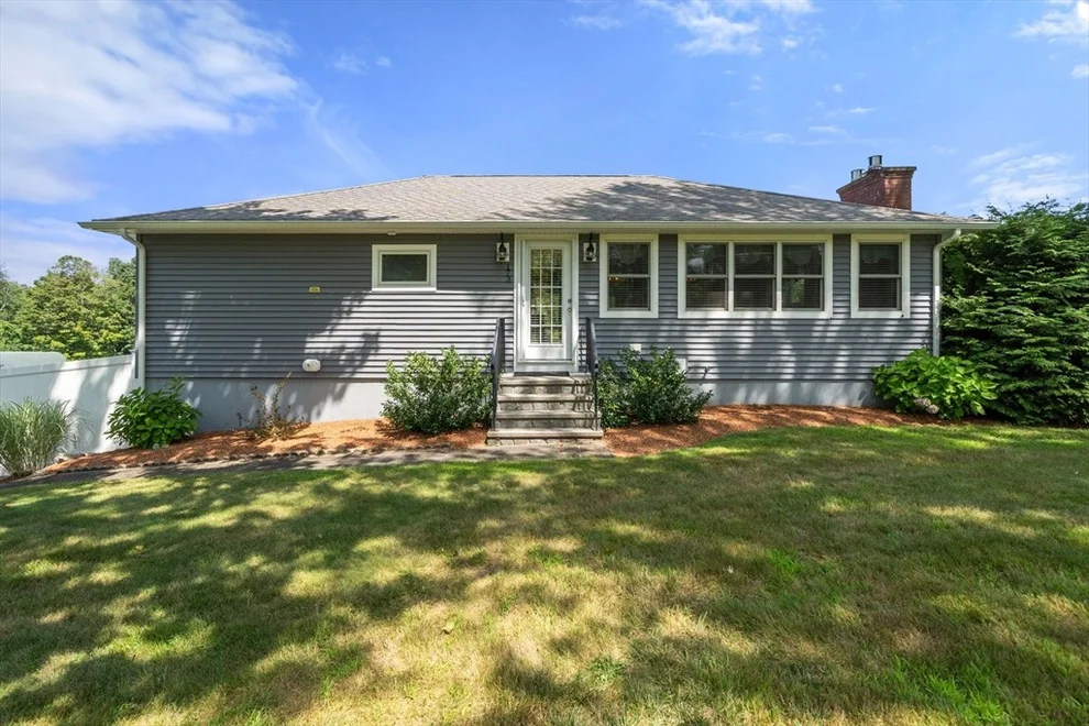 Unit for sale at 173 Putnam Hill Rd, Sutton, MA 01590