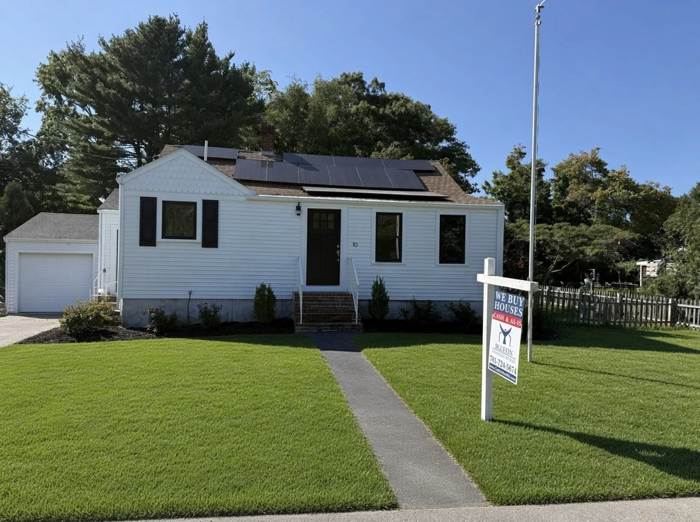 Unit for sale at 10 Newton Ave, Holbrook, MA 02343