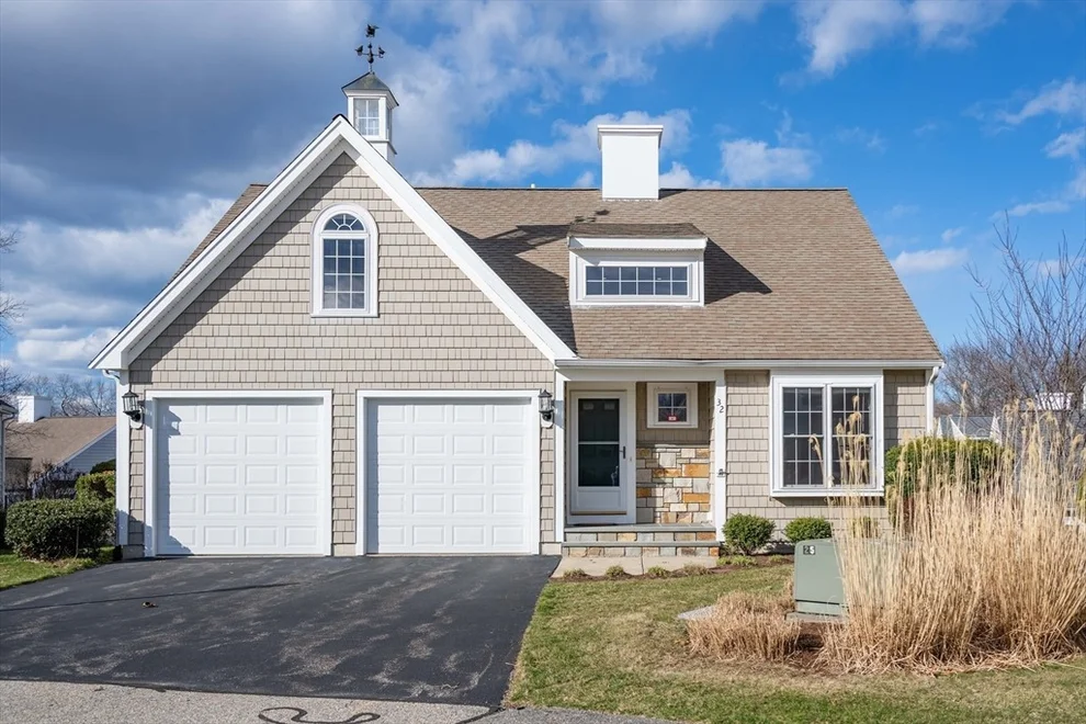 Unit for sale at 32 Mulligan Dr, Weymouth, MA 02190