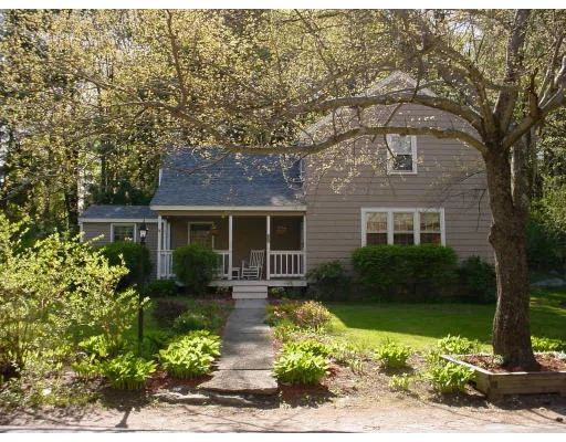 Unit for sale at 112 School Street, Northborough, MA 01532