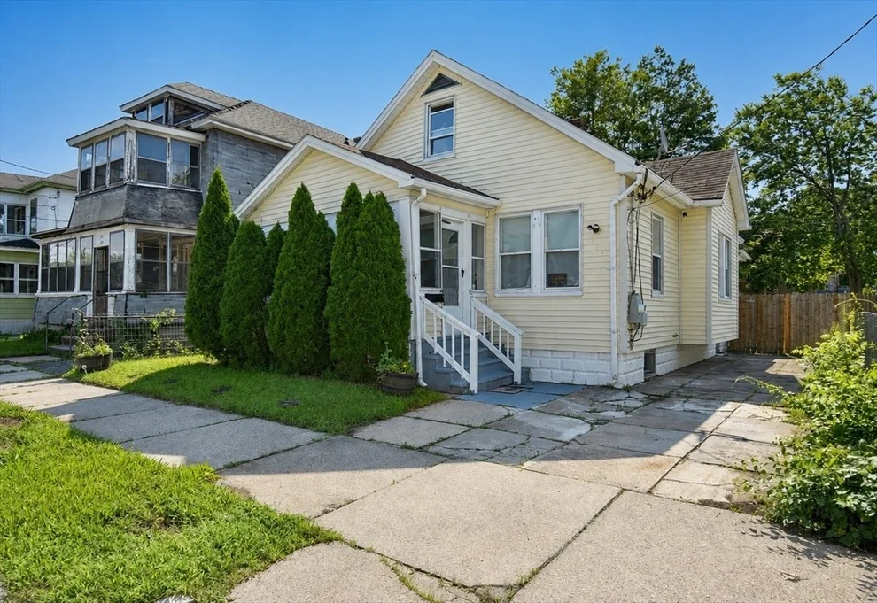 Unit for sale at 119 Littleton St, Springfield, MA 01104
