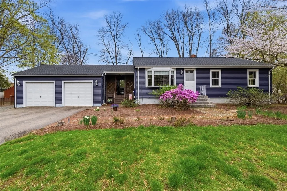 Unit for sale at 201 Glenfield Rd, North Attleboro, MA 02760