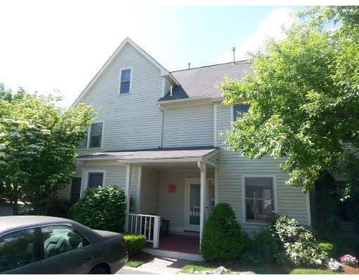 Unit for sale at 47 Hammond Pl, Woburn, MA 01801