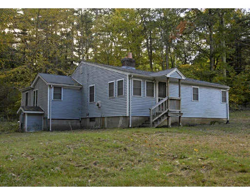 Unit for sale at 2 Craig Rd, Holland, MA 01521