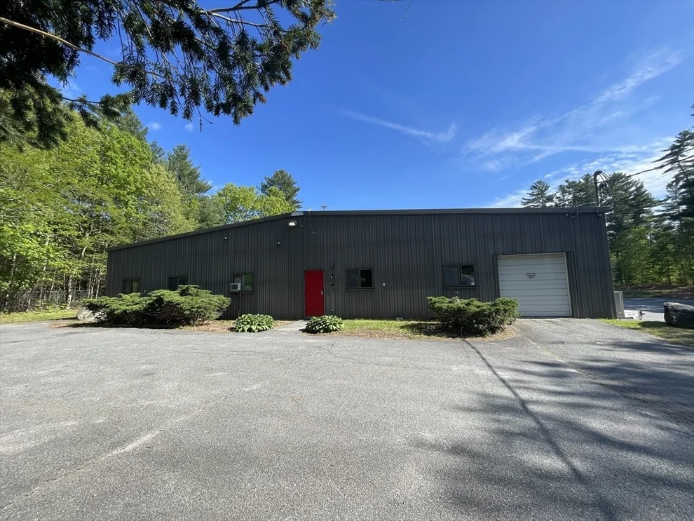 Unit for sale at 170 Middleboro Rd, Freetown, MA 02717