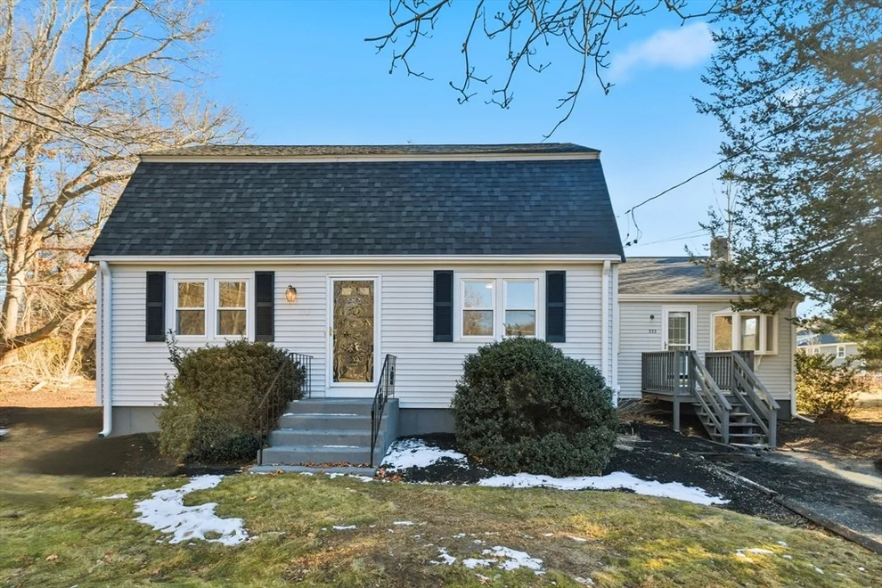 Unit for sale at 553 Union St, East Bridgewater, MA 02333