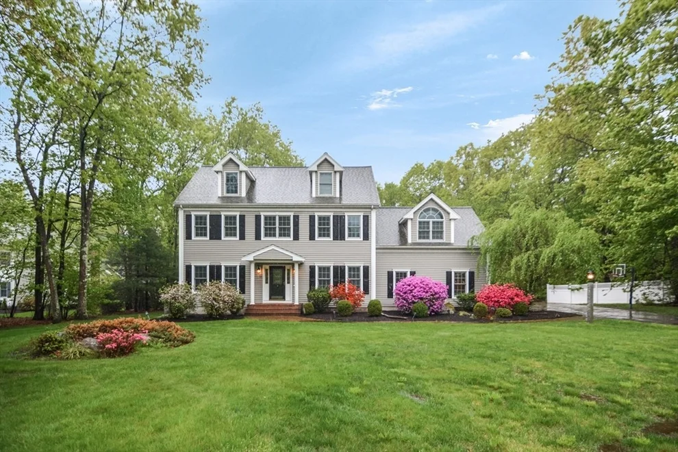 Unit for sale at 17 Stable Way, Medway, MA 02053