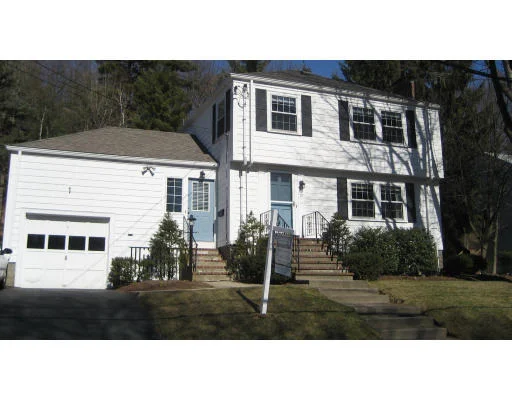 Unit for sale at 17 North Hill Avenue, Needham, MA 02492