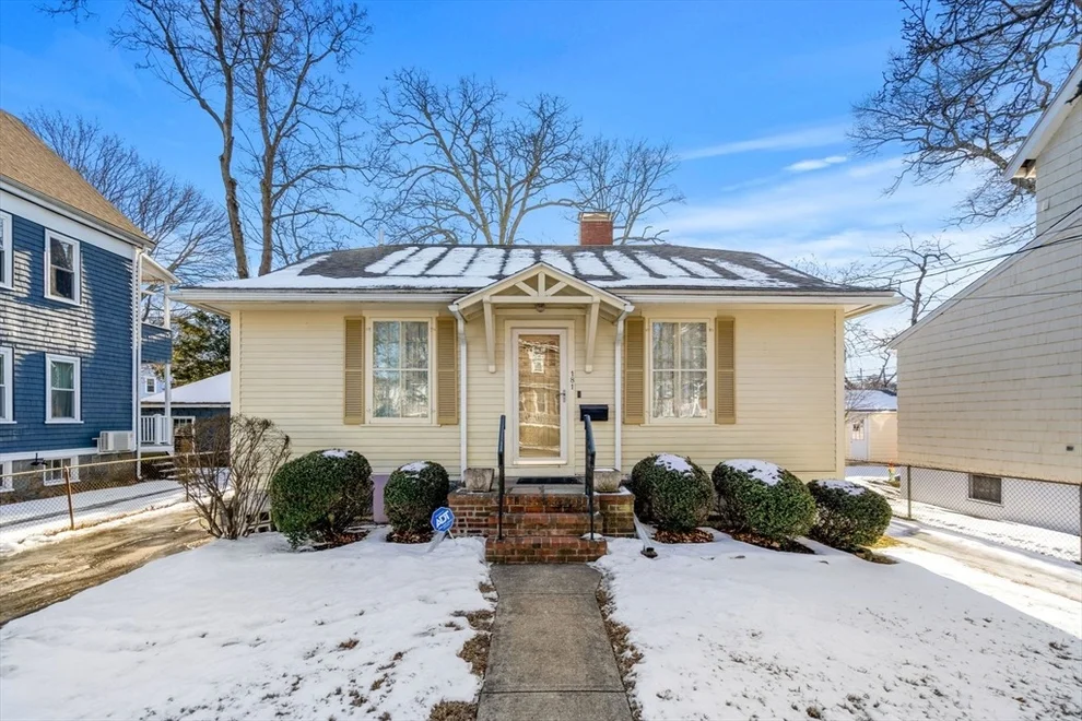 Unit for sale at 181 Thacher, Milton, MA 02186