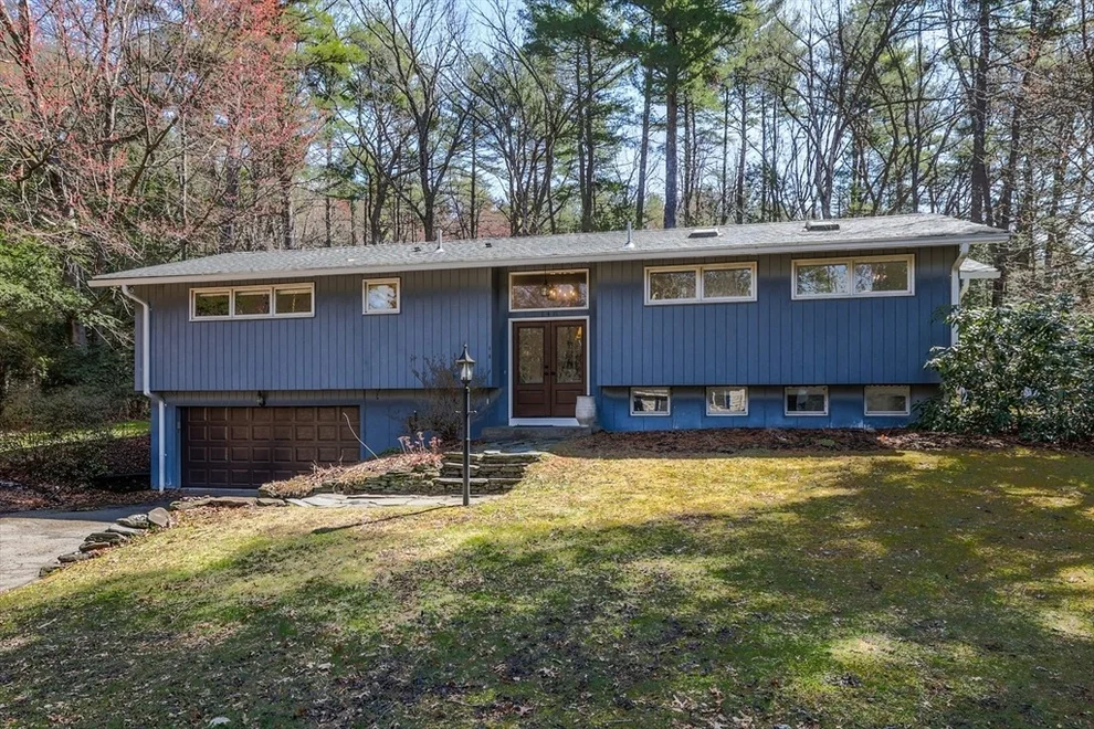 Unit for sale at 148 Aubinwood Road, Amherst, MA 01002
