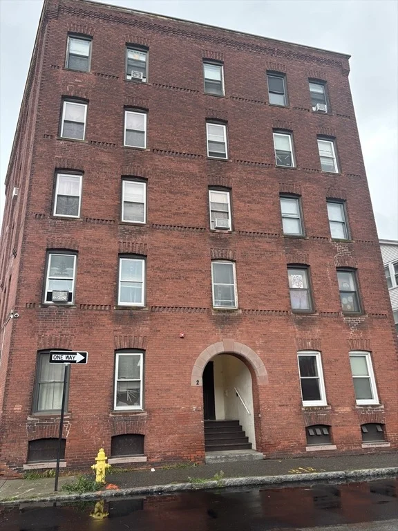 Unit for sale at 2 Preston St, Worcester, MA 01610