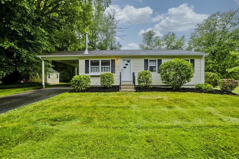 Unit for sale at 36 Brookwood Dr, Northampton, MA 01062