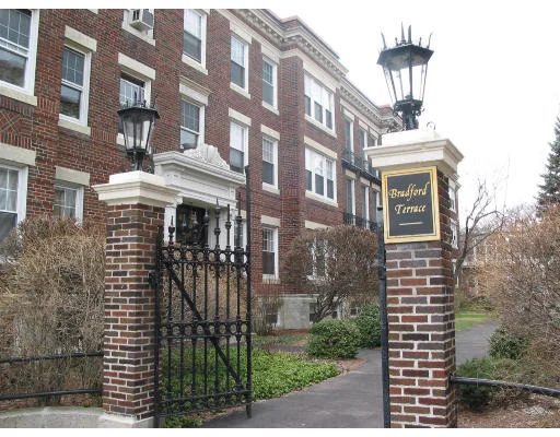 Unit for sale at 9 Bradford Ter, Brookline, MA 02446
