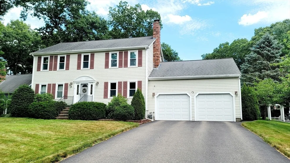 Unit for sale at 3 Evans Cir, Mansfield, MA 02048