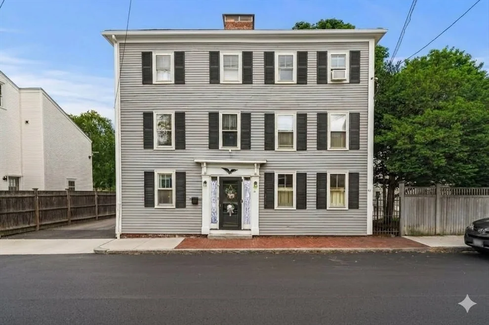 Unit for sale at 65-67 Lime St, Newburyport, MA 01950