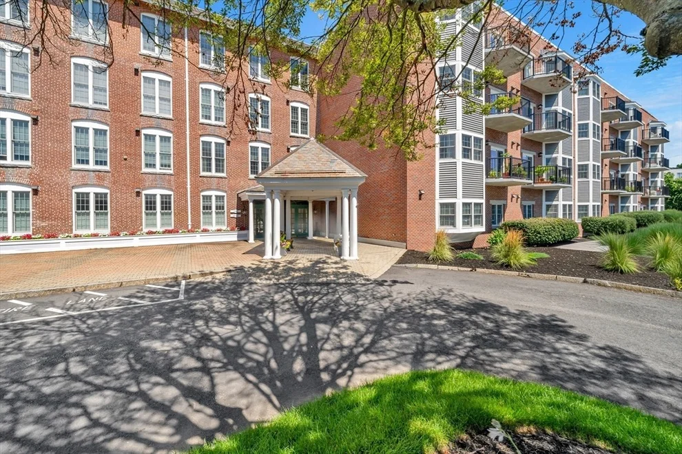 Unit for sale at 148 Main St, North Andover, MA 01845