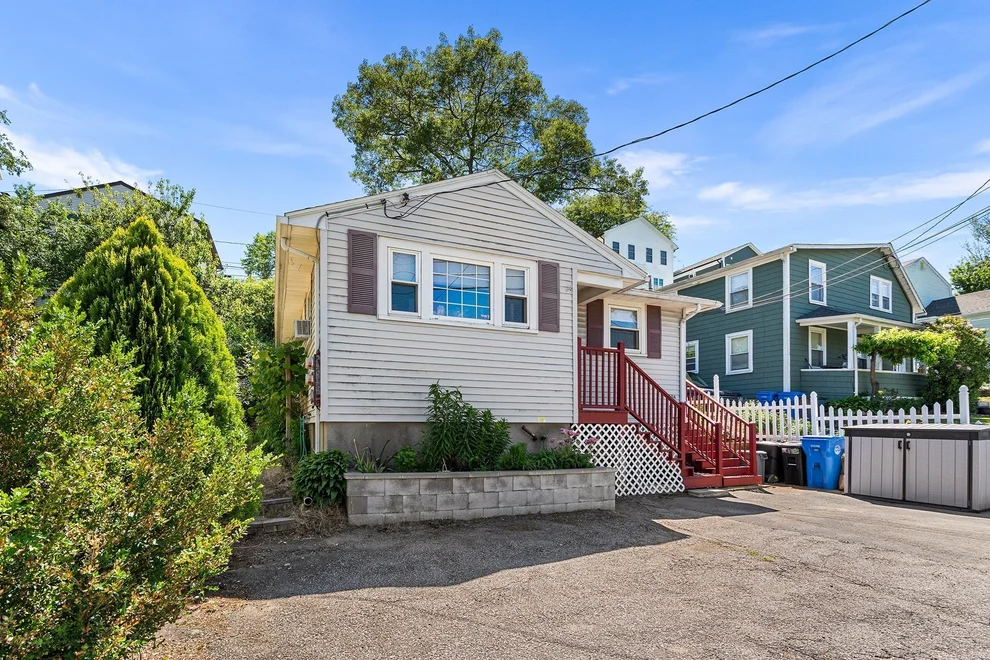 Unit for sale at 104 College Farm Rd, Waltham, MA 02451