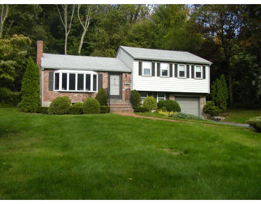 Unit for sale at 26 Hemlock Dr, Canton, MA 02021