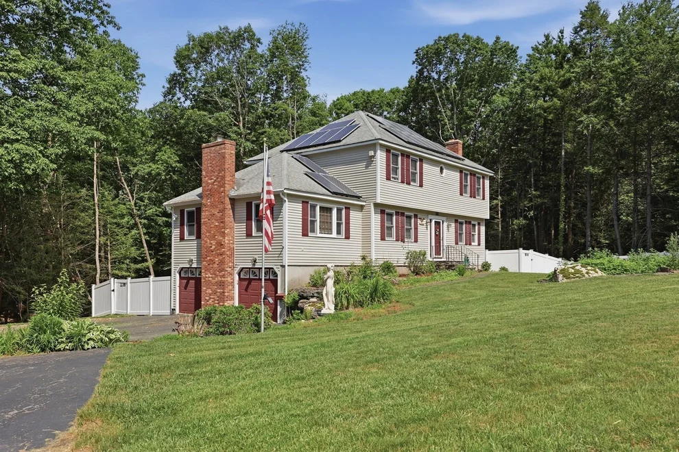 Unit for sale at 176 Will Thompson Way, Fitchburg, MA 01420