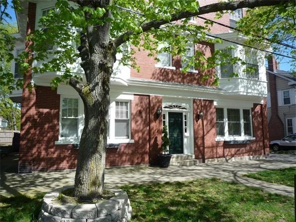 42 Broad Street