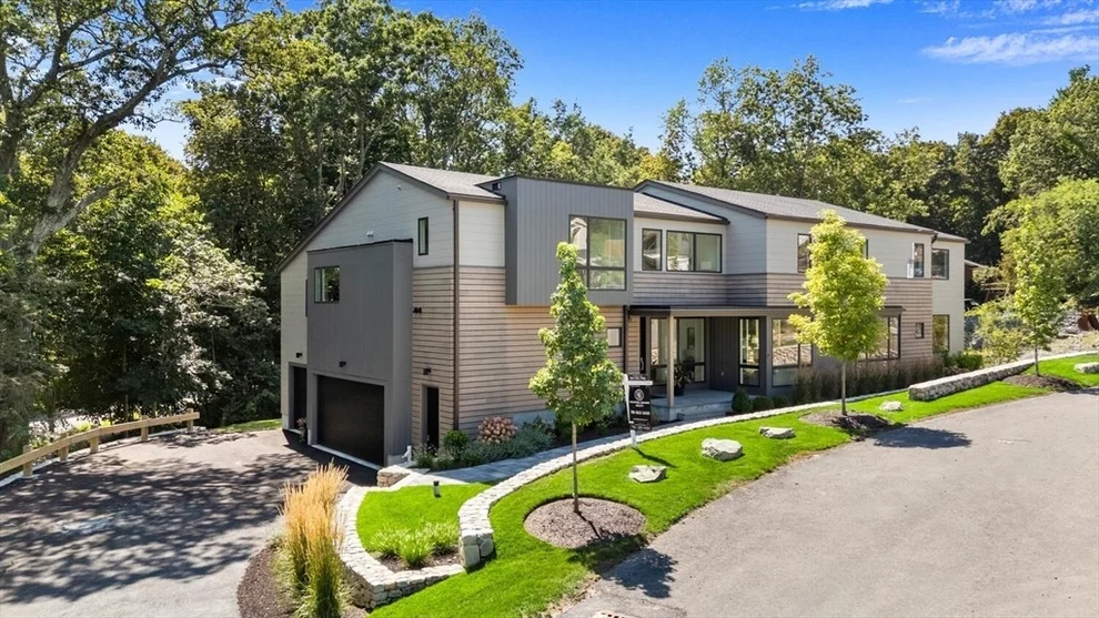 Unit for sale at 6 Linc Cole Lane, Lexington, MA 02421