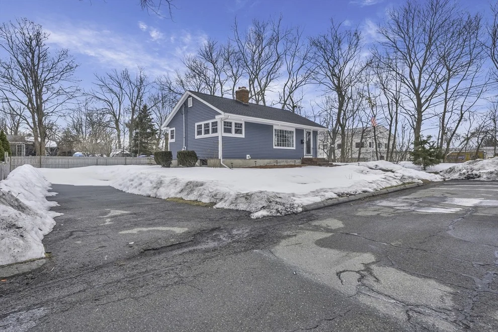 Unit for sale at 6 Grant St, Danvers, MA 01923