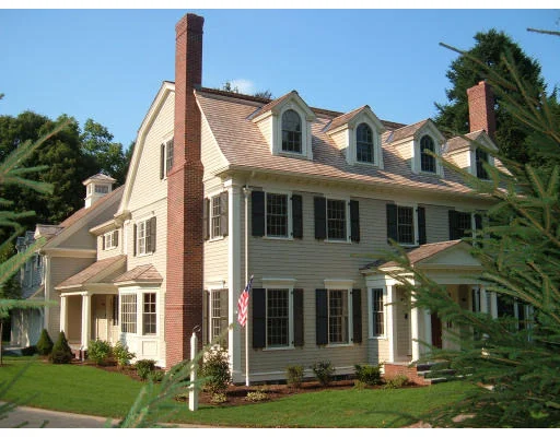 Unit for sale at 65 Hundreds Road, Wellesley, MA 02481