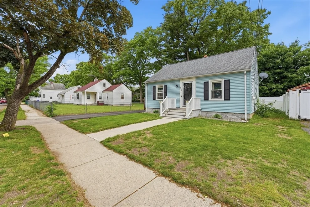 Unit for sale at 154 Russell Street, Springfield, MA 01104