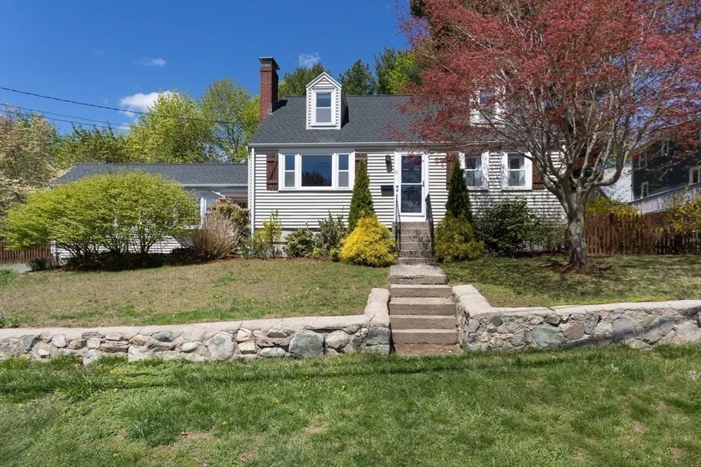 Unit for sale at 15 Mayflower Road, Norwood, MA 02062
