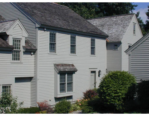 Unit for sale at 15 Wintergreen Court, Lunenburg, MA 01462