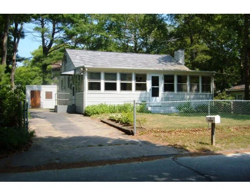 Unit for sale at 76 Winthrop Rd, Plymouth, MA 02360
