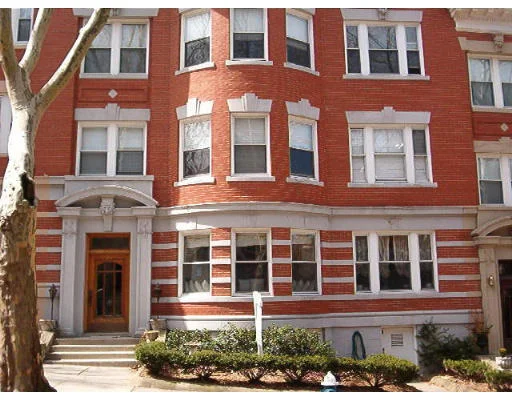 Unit for sale at 23 Claflin Rd, Brookline, MA 02445
