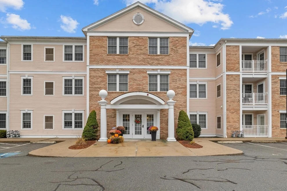 Unit for sale at 1 Millbrook Lane, Wakefield, MA 01880