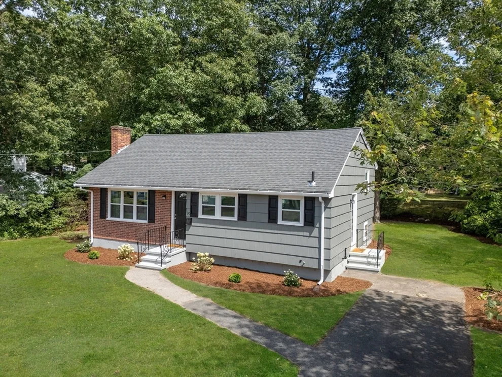 Unit for sale at 30 W Meadow Dr, Brockton, MA 02301