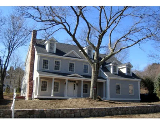 Unit for sale at 14 Edgewater Drive, Wellesley, MA 02481