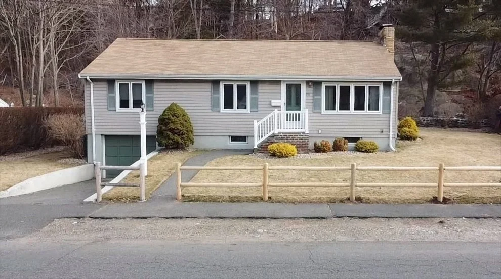 Unit for sale at 391 Cedar Brook Rd, Lynn, MA 01904