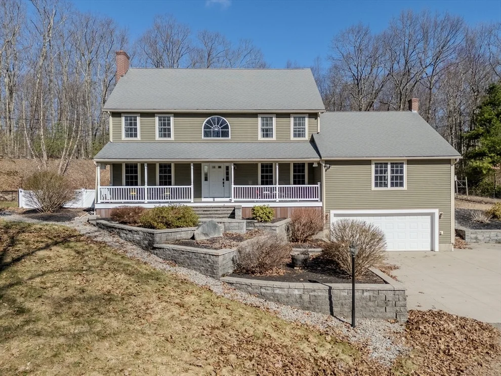 Unit for sale at 7-R Oxbow Rd, Oxford, MA 01537