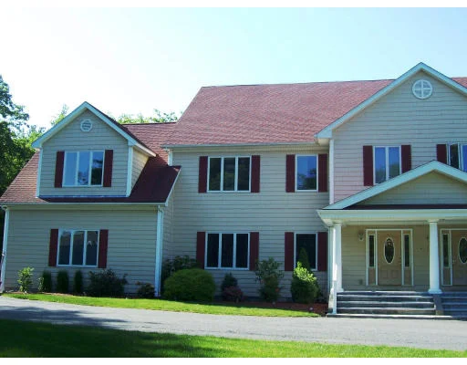 Unit for sale at 132 Cocasset St, Foxboro, MA 02035