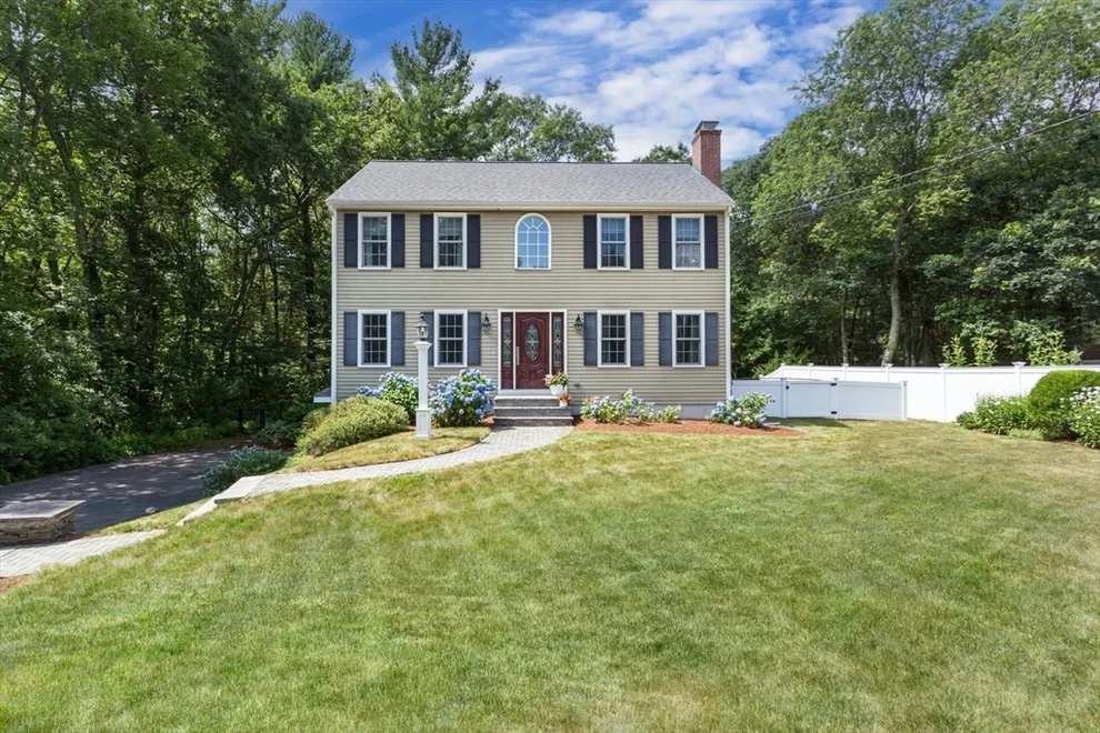 Unit for sale at 23 Indian Lane, Franklin, MA 02038