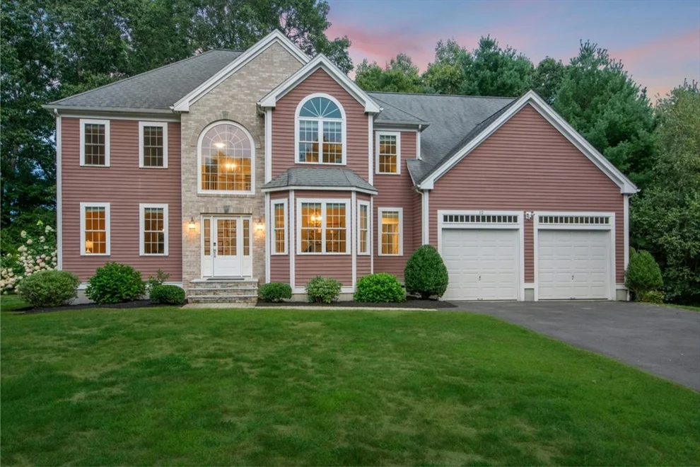 Unit for sale at 12 Putnam Lane, Grafton, MA 01519