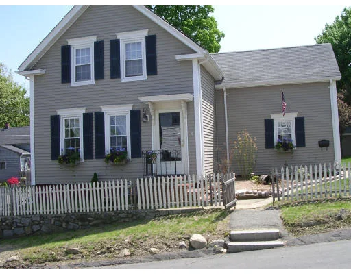 Unit for sale at 2 Cottage Street, Wakefield, MA 01880