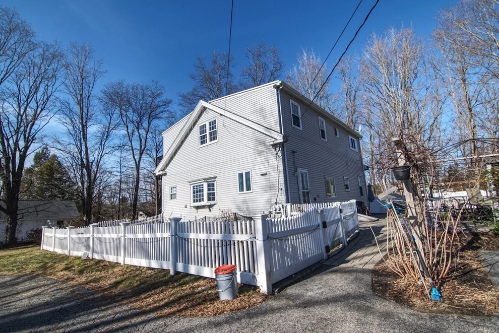 Unit for sale at 244 Crosby Rd, Berlin, MA 01503